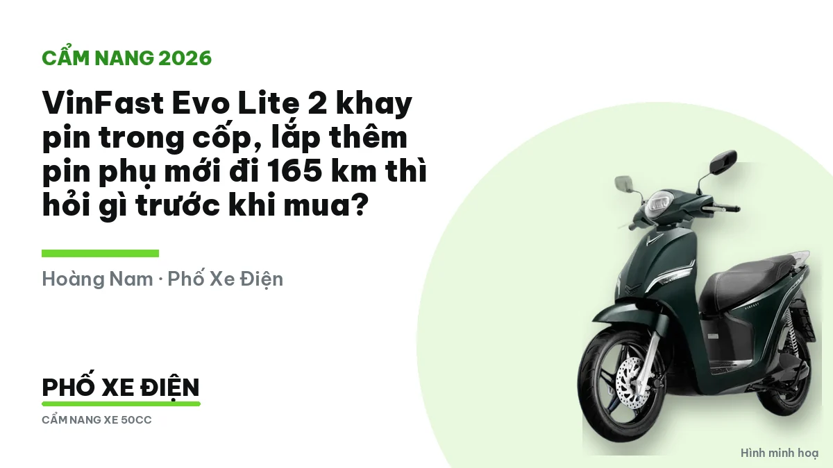 Xe điện VinFast Evo Lite dựng trước cửa hàng buổi sáng
