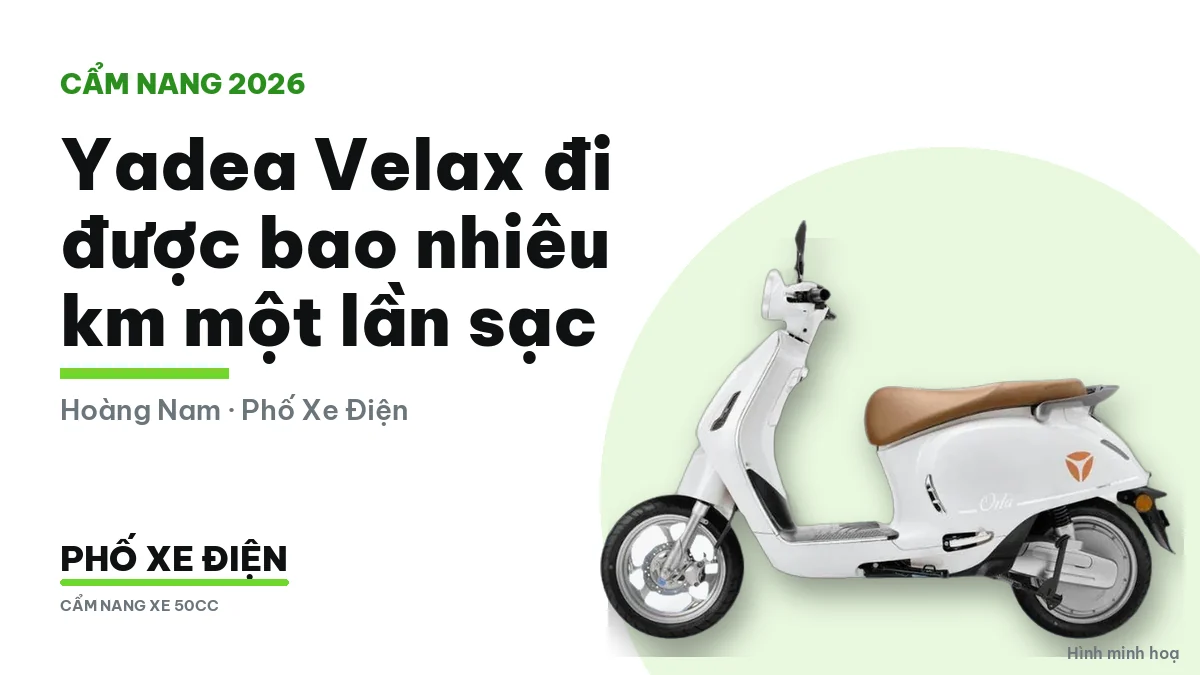Xe máy điện Yadea Velax P dựng trên đường